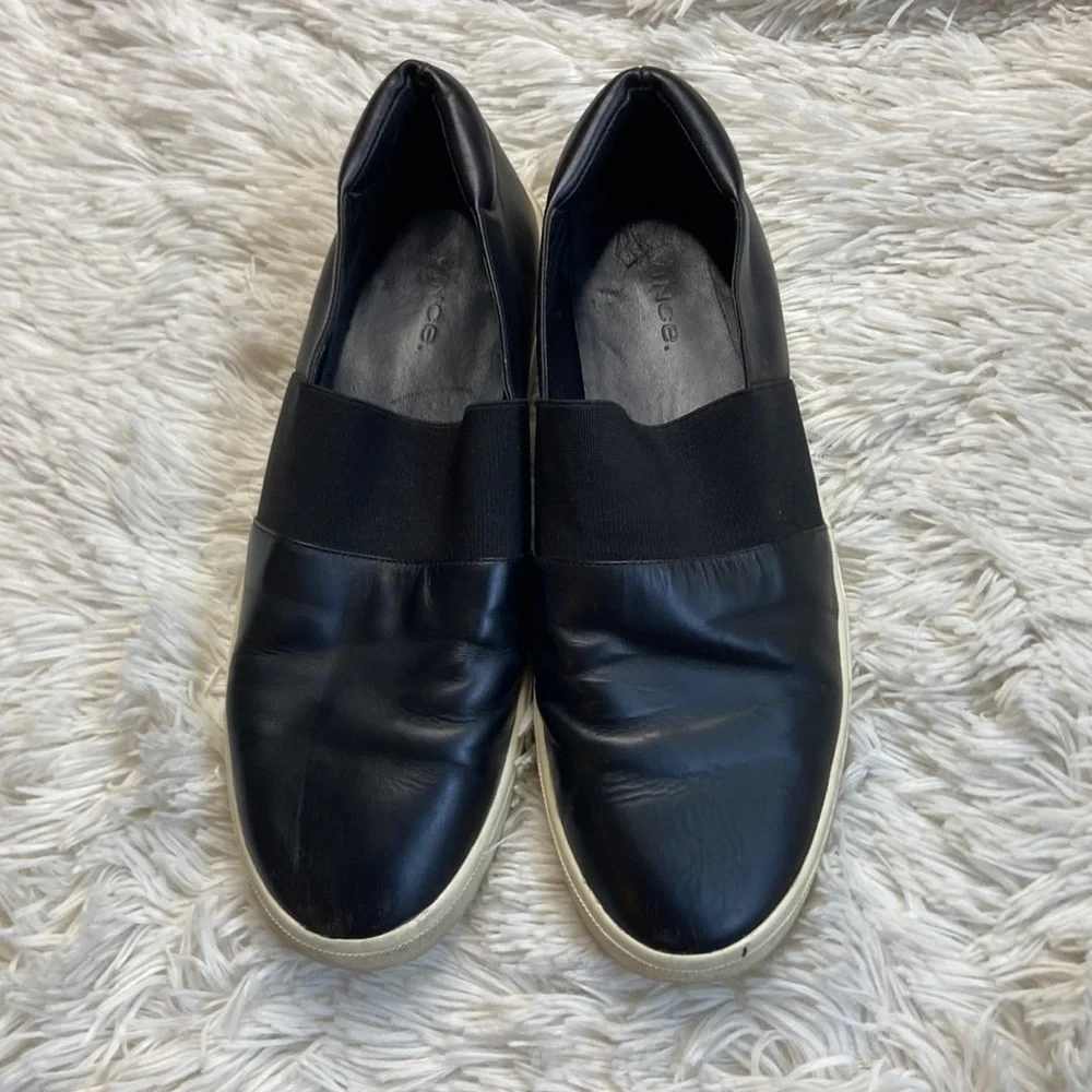 VINCE‎ CORBIN SLIP-ON SNEAKER IN BLACK LEATHER